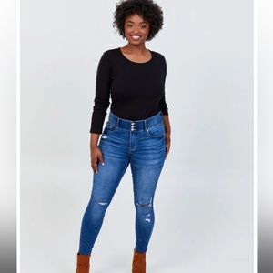 Arula / A Beautiful Soul Waist Smoothing Skinny Jeans